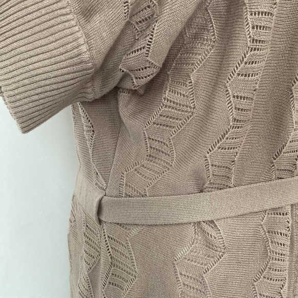 Even Design History Open Front Short Sleeve Cardigan - Picture 4 of 7